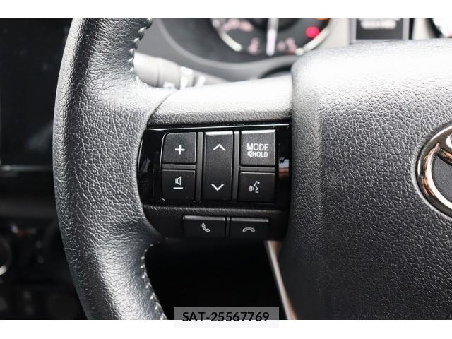 Toyota HILUX 2024-01 7913790-17