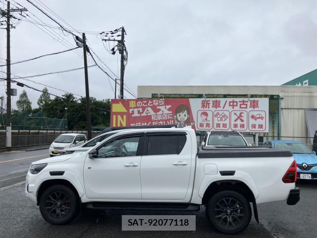 Toyota HILUX 2022-10 7914222-18