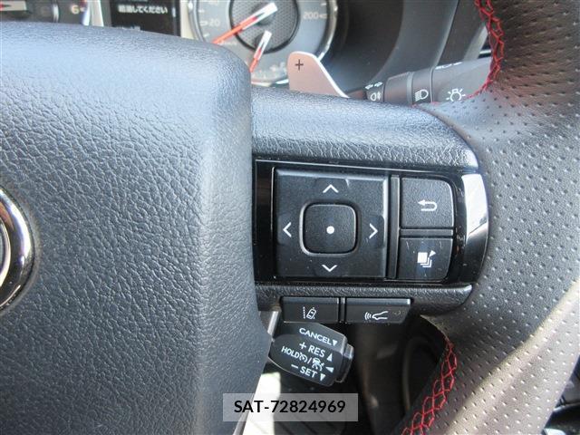 Toyota HILUX 2024-09 7914368-10