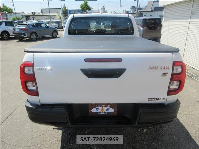 Toyota HILUX 2024-09 7914368-4
