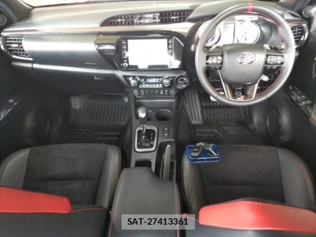 Toyota HILUX 2023-07 7915516-2