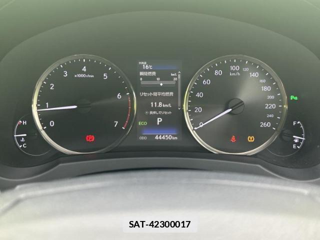 Lexus IS 2016-12 7916883-14