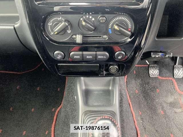 Suzuki JIMNY 2012-11 7915708-17