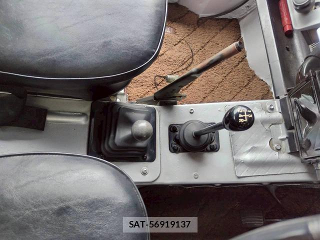 Suzuki JIMNY 1972-06 7916253-13