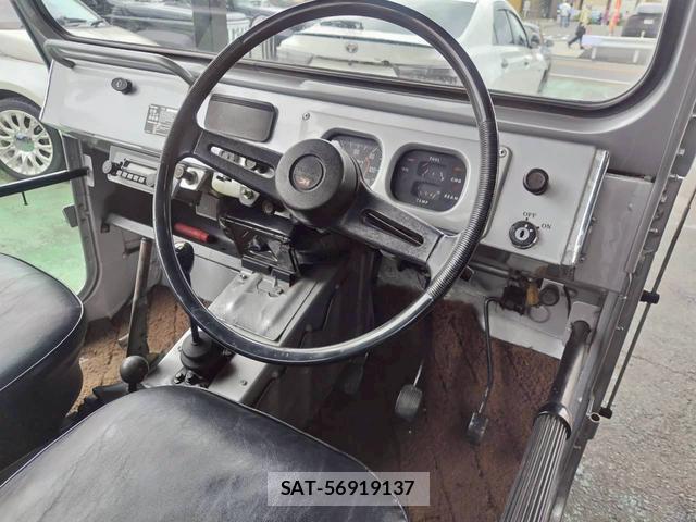 Suzuki JIMNY 1972-06 7916253-9
