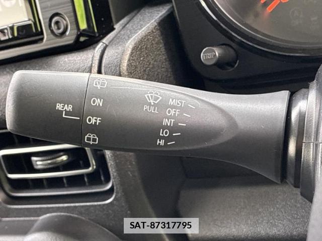 Suzuki JIMNY 2021-11 7916837-16