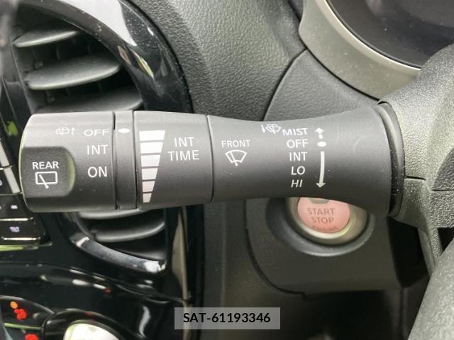 Nissan JUKE 2017-07 7917143-15