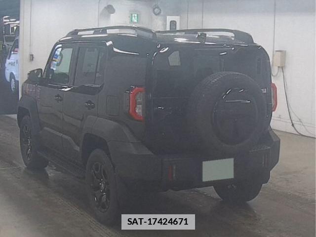 Toyota Land Cruiser FJ 2026-06 7916108-4