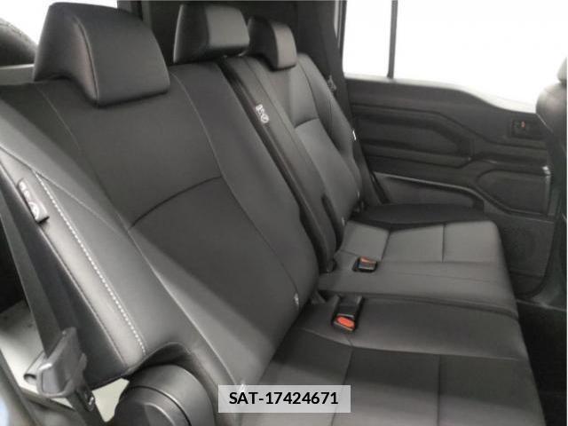 Toyota Land Cruiser FJ 2026-06 7916108-5
