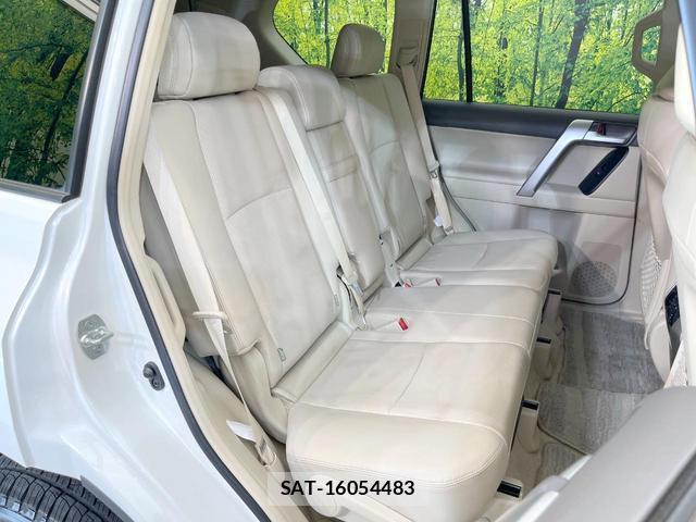 Toyota LAND CRUISER PRADO 2023-08 7914492-8
