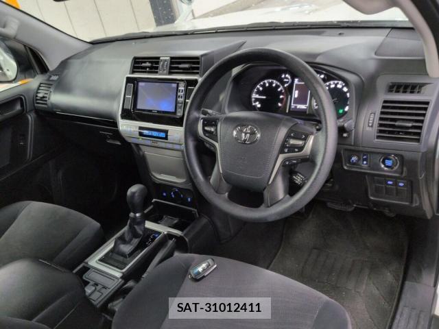 Toyota LAND CRUISER PRADO 2018-03 7915433-2