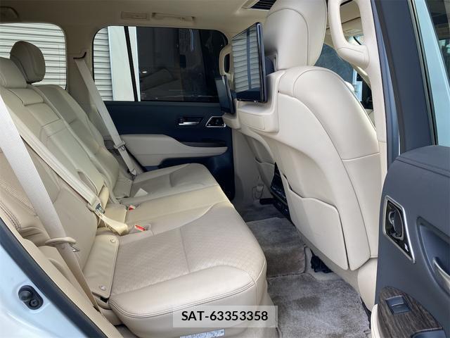 Toyota LAND CRUISER 2021-11 7916348-13