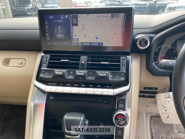 Toyota LAND CRUISER 2021-11 7916348-9
