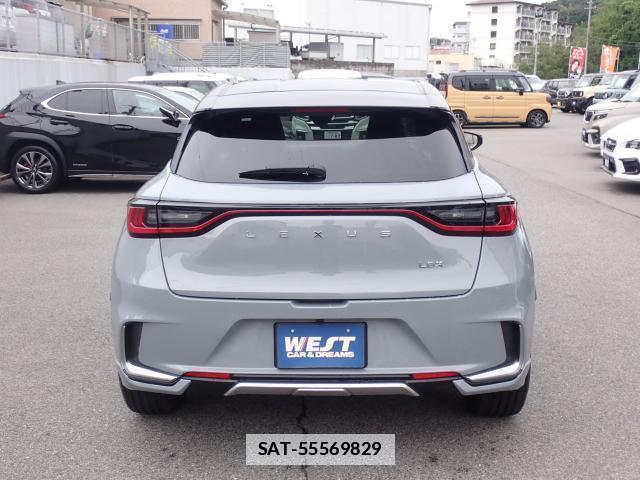 Lexus LBX 2025-02 7916184-18