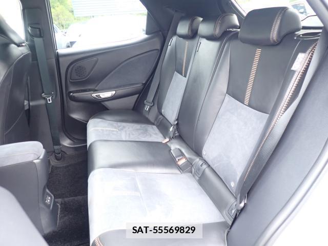 Lexus LBX 2025-02 7916184-6