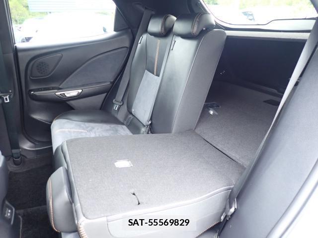 Lexus LBX 2025-02 7916184-7
