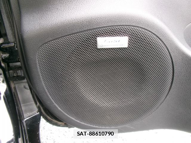 Nissan LEAF 2018-01 7912922-15