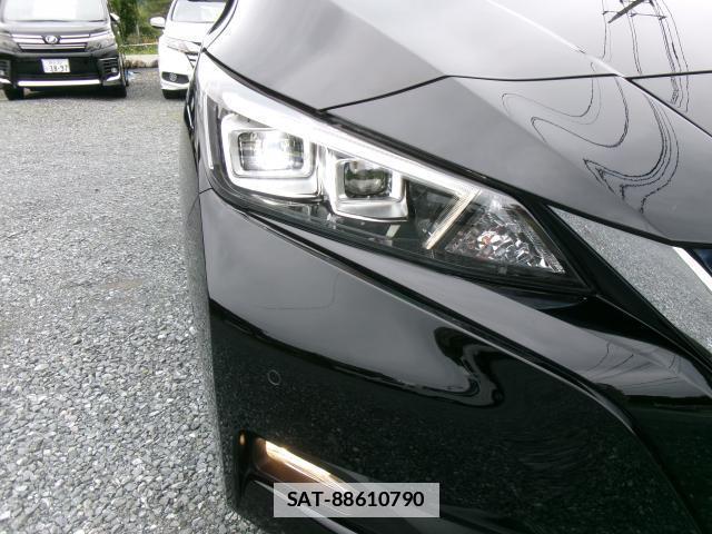 Nissan LEAF 2018-01 7912922-18