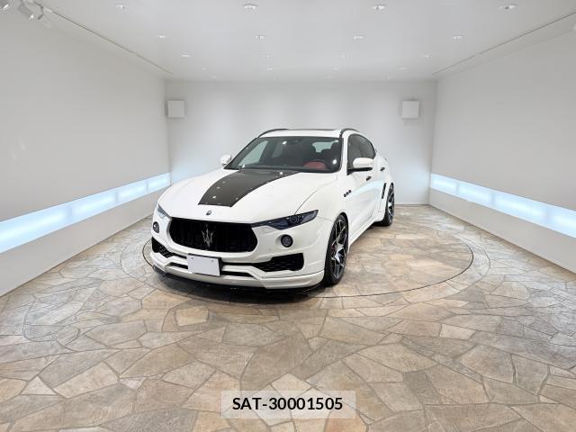 Maserati LEVANTE 2018-06 7916219-0
