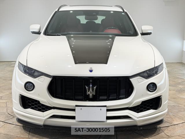 Maserati LEVANTE 2018-06 7916219-1