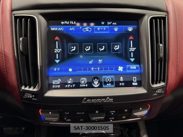 Maserati LEVANTE 2018-06 7916219-7