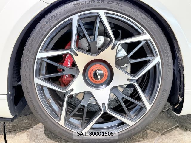 Maserati LEVANTE 2018-06 7916219-8