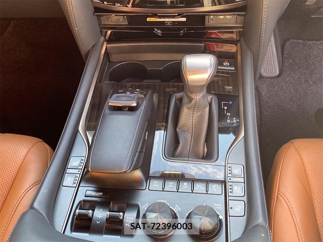 Lexus LX 2020-10 7916349-10