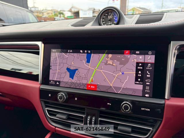 Porsche MACAN 2023-08 7916161-19