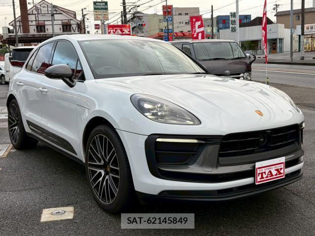 Porsche MACAN 2023-08 7916161-2