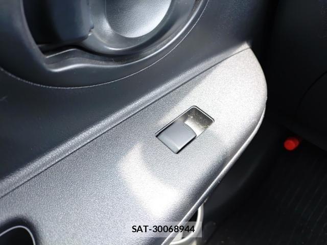 Nissan MARCH 2021-07 7916662-12