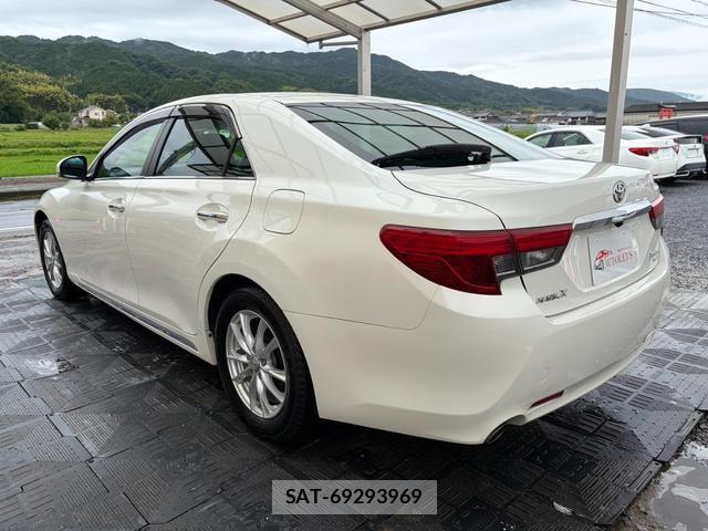 Toyota MARK X 2016-06 7913239-1