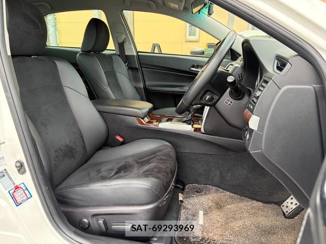 Toyota MARK X 2016-06 7913239-12
