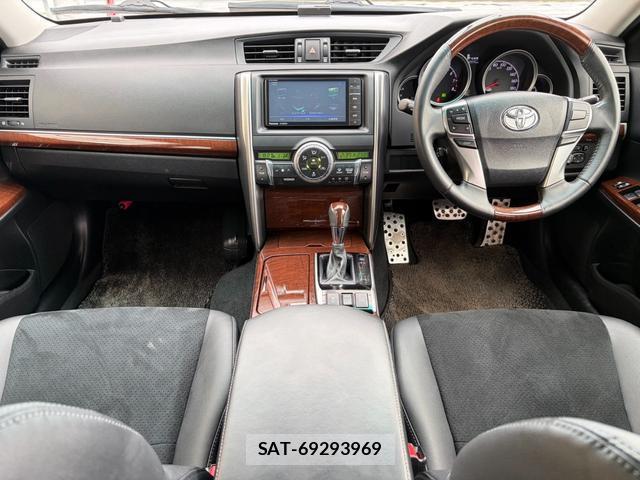 Toyota MARK X 2016-06 7913239-2