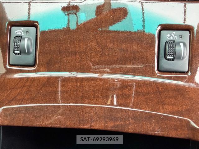 Toyota MARK X 2016-06 7913239-6
