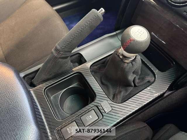 Toyota MARK X 2016-08 7917402-15