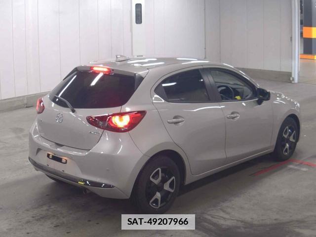 Mazda MAZDA2 2023-09 7915923-4