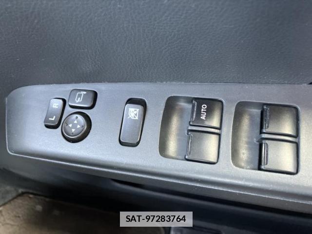 Nissan MOCO 2013-03 7916882-17