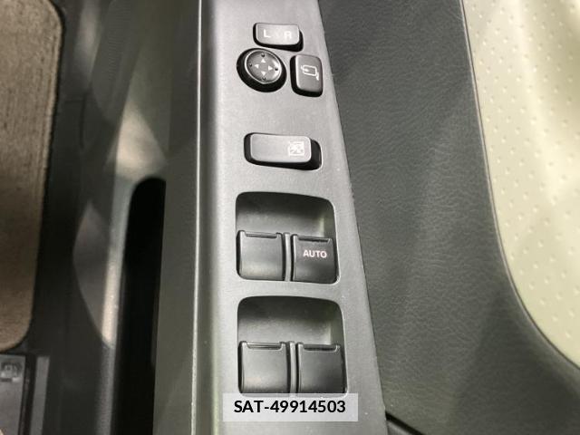 Nissan MOCO 2013-08 7916997-17