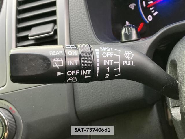 Mazda MPV 2012-05 7915127-16