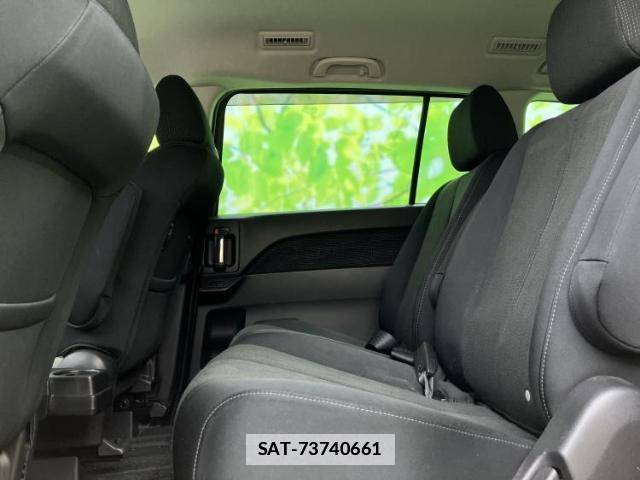 Mazda MPV 2012-05 7915127-7