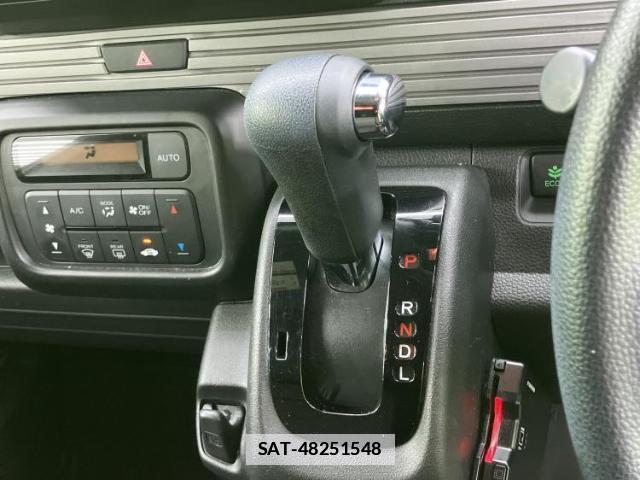 Honda N-VAN 2024-06 7916971-15