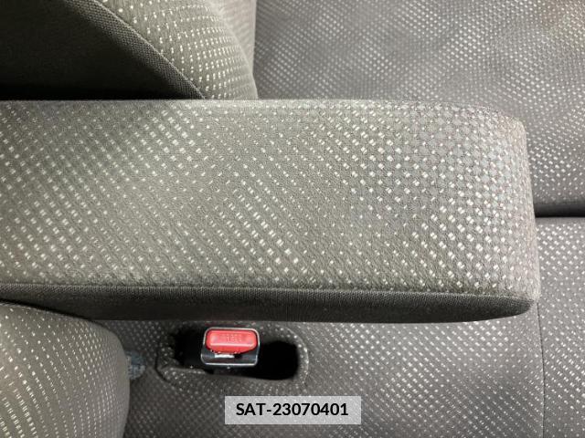 Honda N-WGN 2017-03 7917264-17