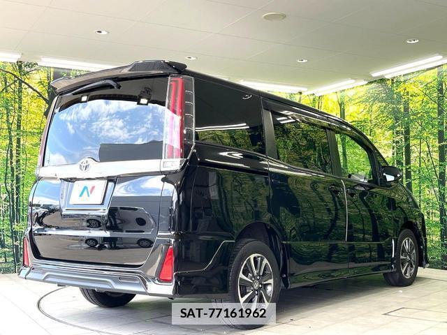 Toyota NOAH 2017-09 7912749-18