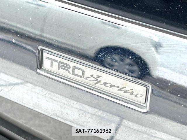 Toyota NOAH 2017-09 7912749-3
