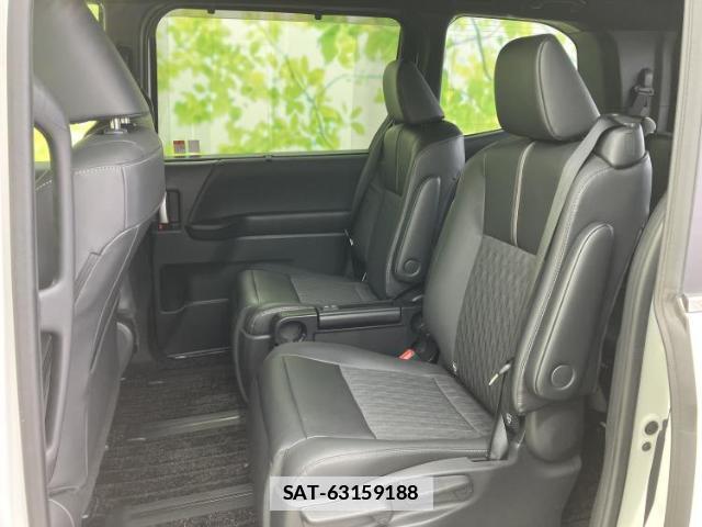 Toyota NOAH 2023-12 7913718-7