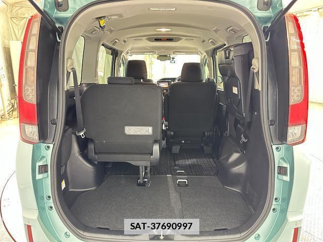 Toyota NOAH 2016-07 7914791-16