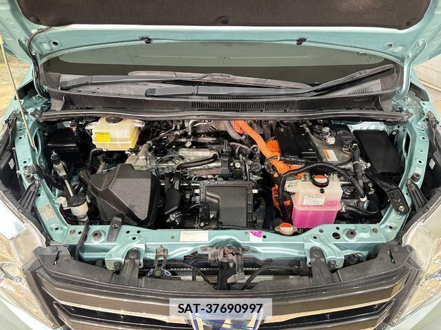 Toyota NOAH 2016-07 7914791-17