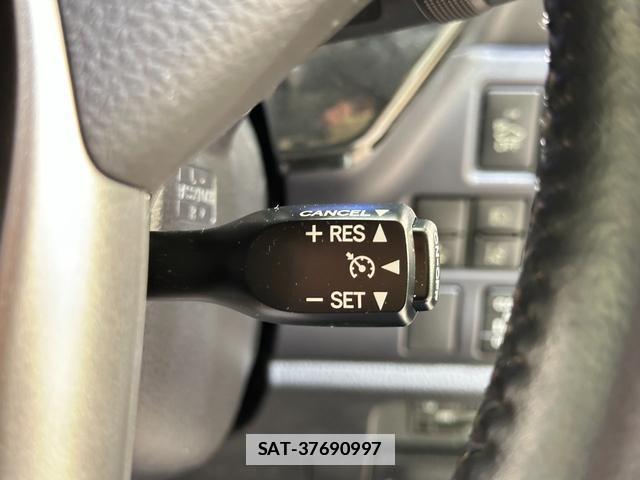 Toyota NOAH 2016-07 7914791-5