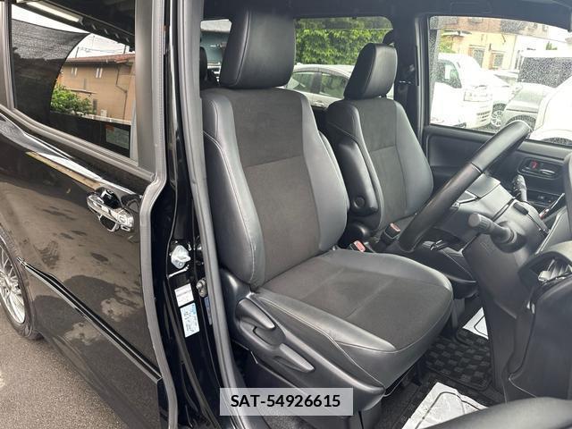 Toyota NOAH 2019-01 7915154-10