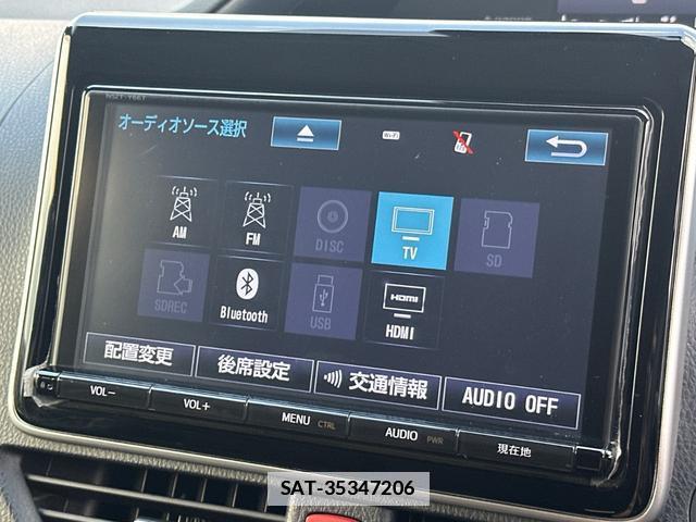 Toyota NOAH 2017-03 7915156-3